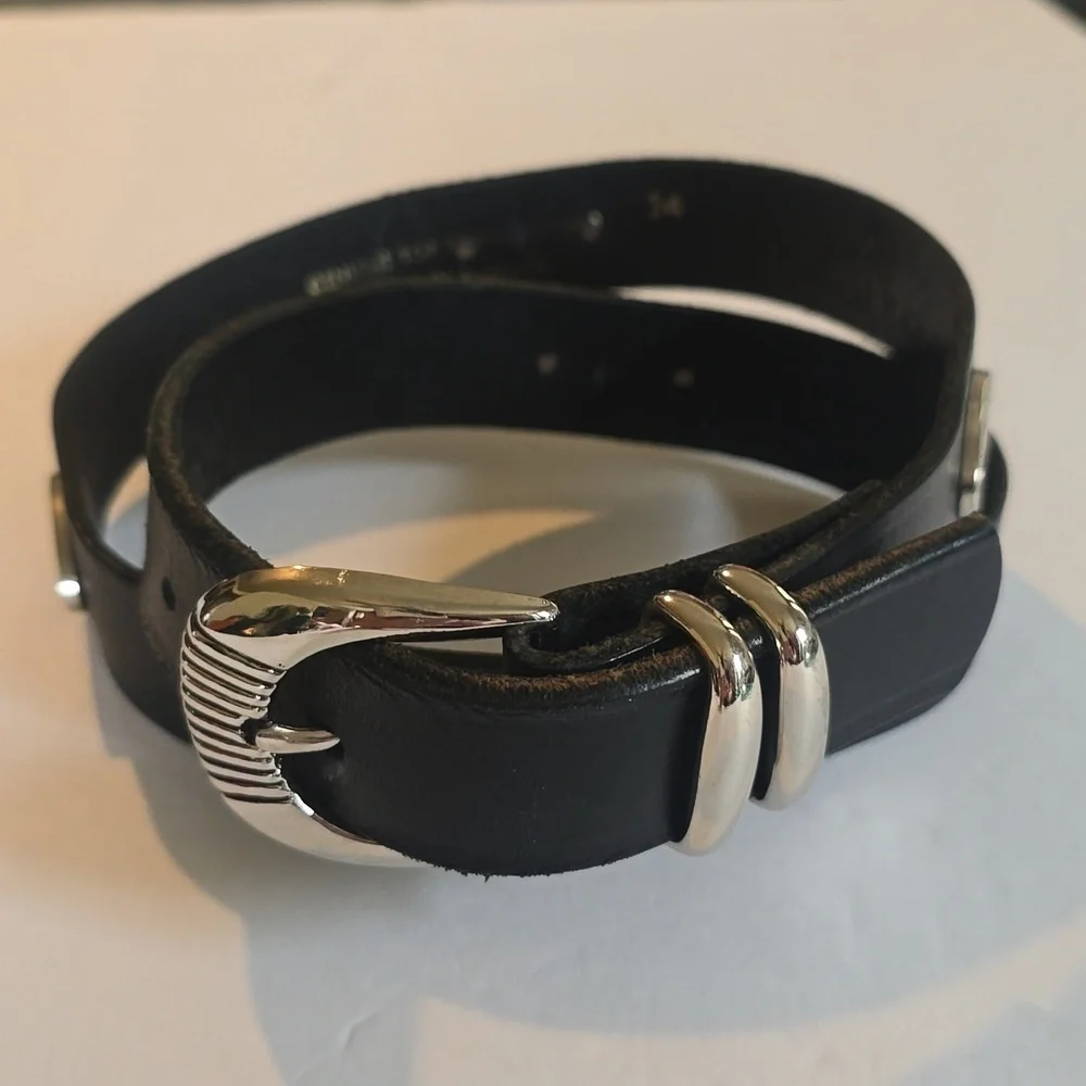 Womens Black Leather belt Silver Oblong Filigree Embellishments Sz.34